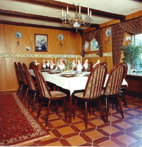 Hotel & Restaurant Bei Hoelzchen Hannover Eksteriør billede