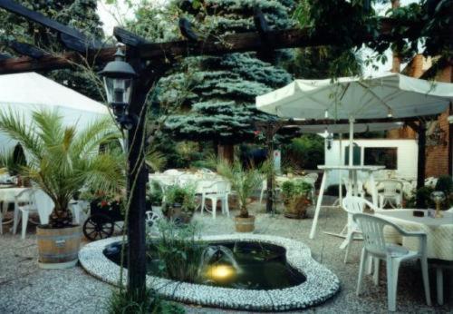 Hotel & Restaurant Bei Hoelzchen Hannover Eksteriør billede