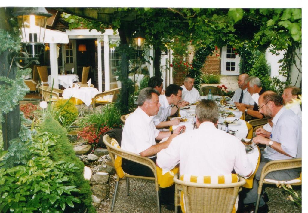 Hotel & Restaurant Bei Hoelzchen Hannover Eksteriør billede